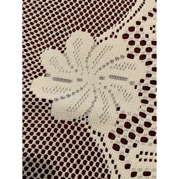 Heritage Lace Tablecloth Beige Topper 40" Square Floral Scalloped Linen Doily - Picture 10 of 10